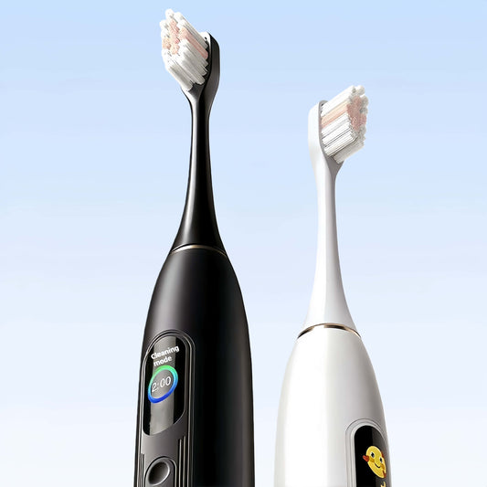 Do Water Flossers and Electric Toothbrushes Work Better Together?